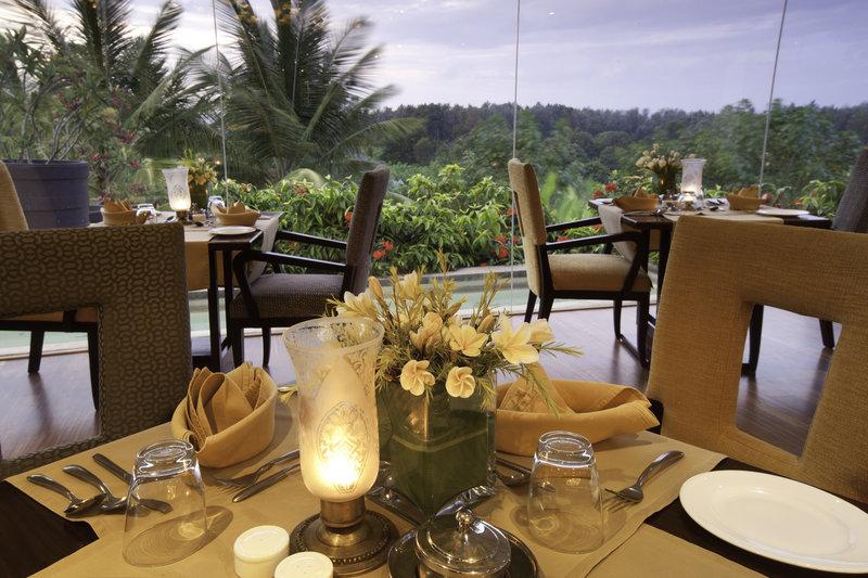 The Serai Chikmagalūr Restaurant foto
